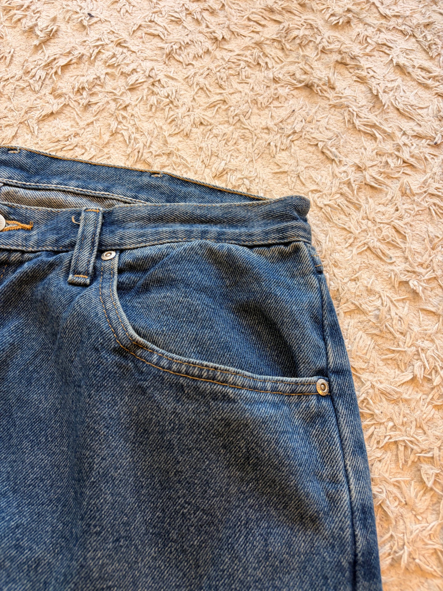 Jean Wrangler Premium Quality Relaxed Fit Bleu Stonewash 100% Coton – Homme – Taille W35/L32