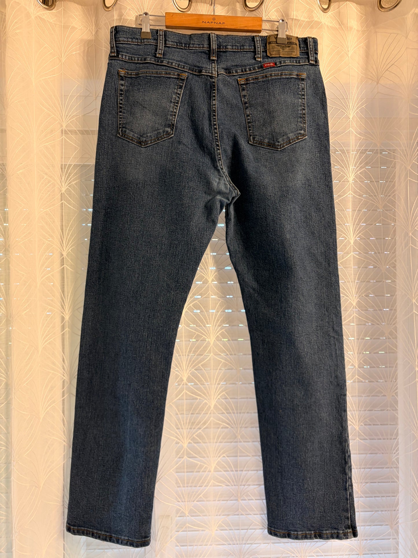 Jean Wrangler Authentics Flex Regular Straight Bleu Moyen Délavage Classique 88% Coton 12% Polyester Spandex Stretch W38/L32 – Homme – Taille 48