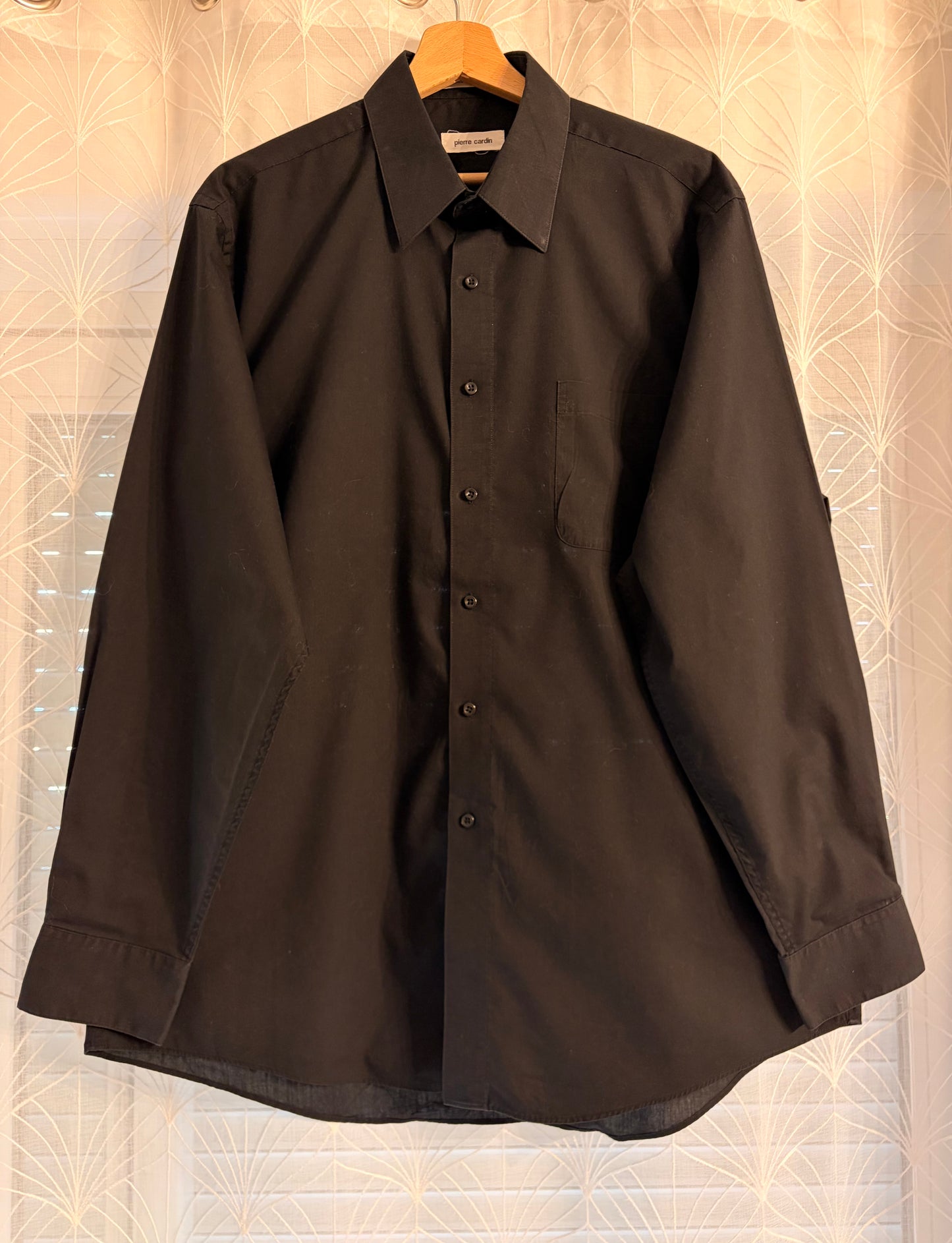 Chemise Pierre Cardin Manches Longues Noire – Taille L (16-16½)