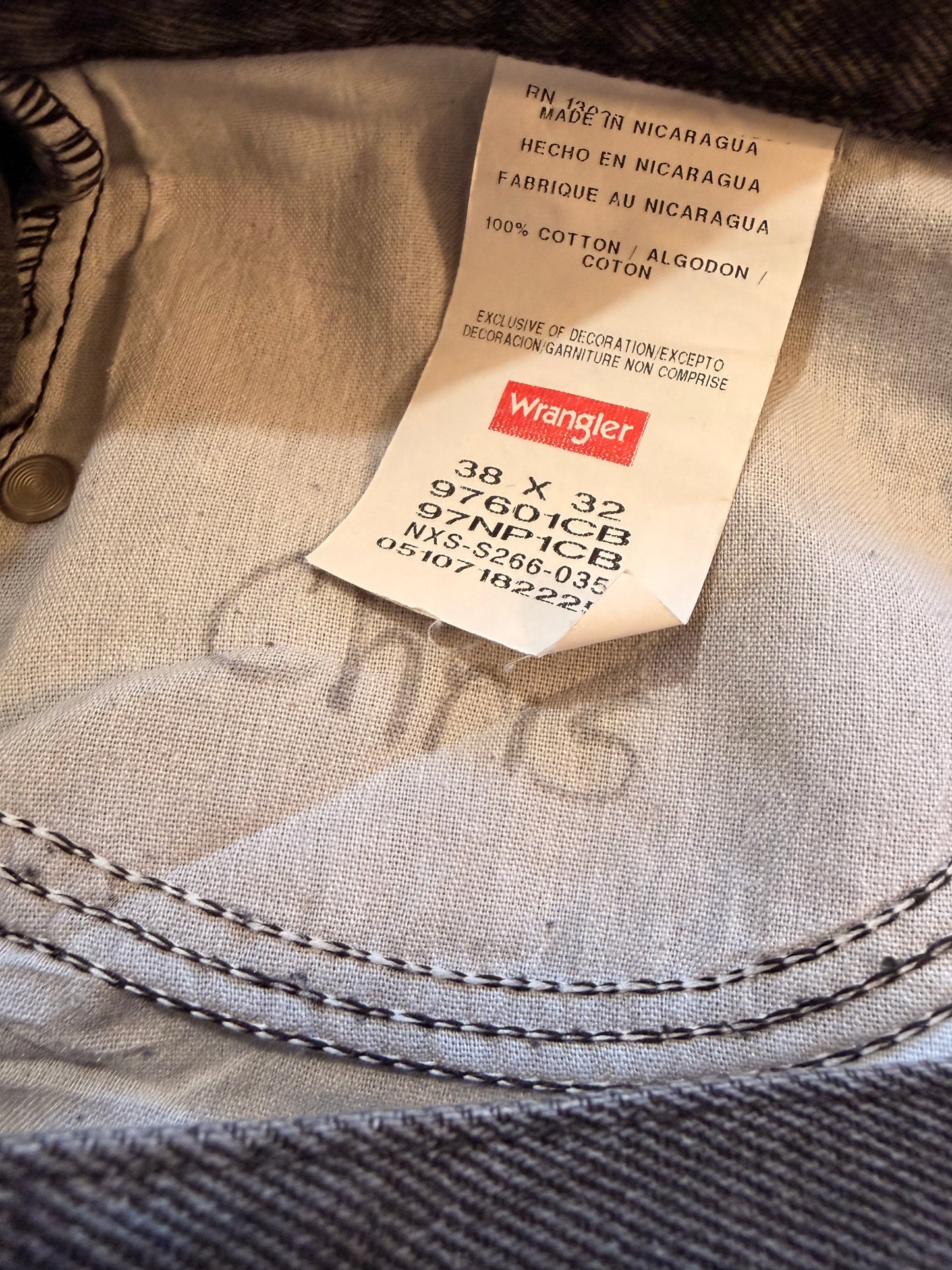 Jean Wrangler Premium Quality Comfort Guaranteed Noir Délavé Anthracite Faded Black 100% Coton W38/L32 – Homme – Taille 48