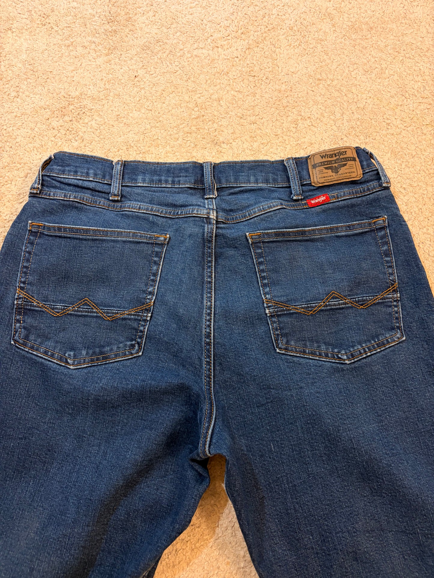 Jean Wrangler Relaxed Bootcut Bleu Stretch Coton/Élasthanne – Taille W34 | Seconde Main