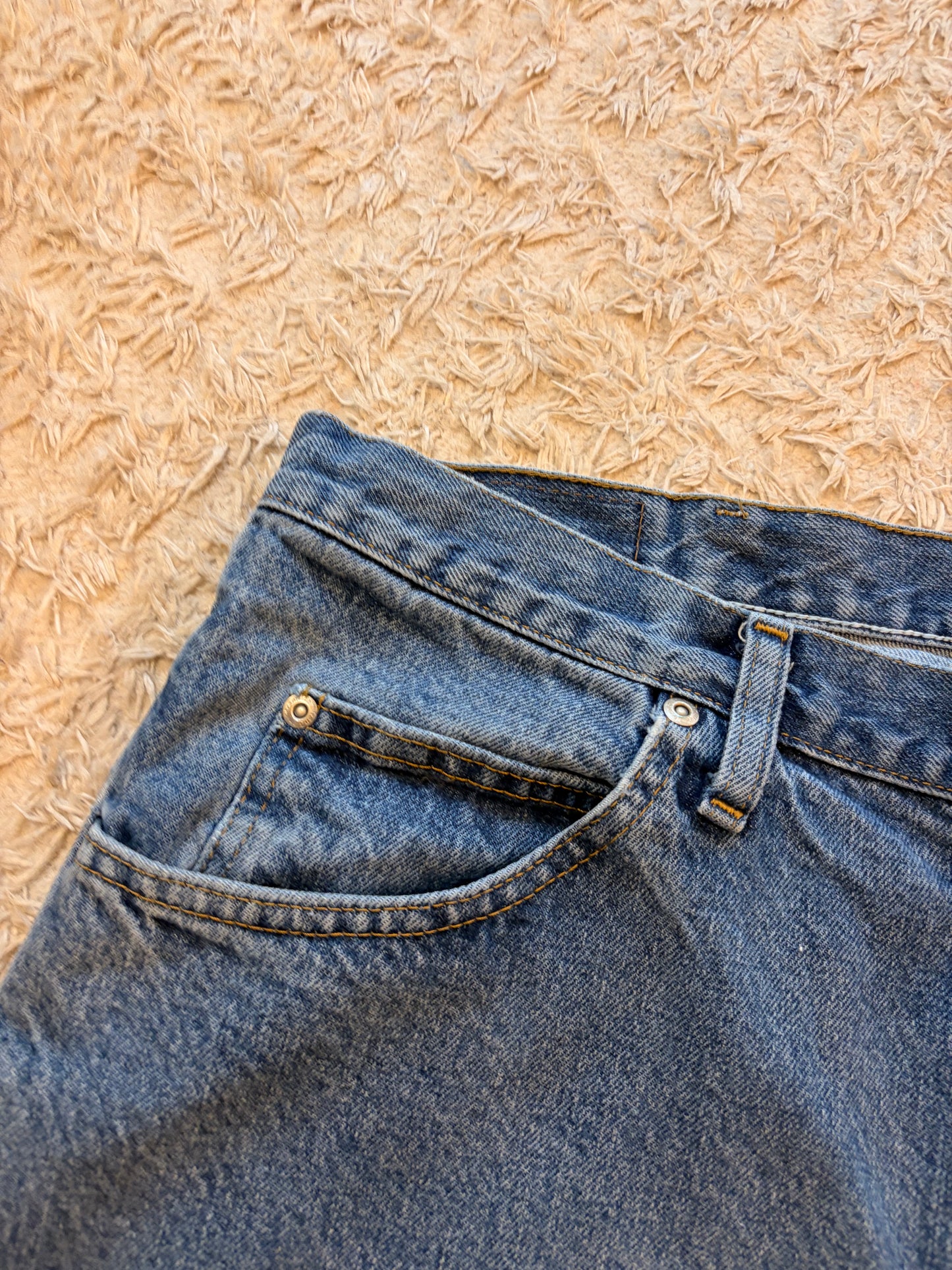 Jean Wrangler Authentic Relaxed Fit Bleu Moyen Délavé 100% Coton W38/L30 – Homme – Taille 48