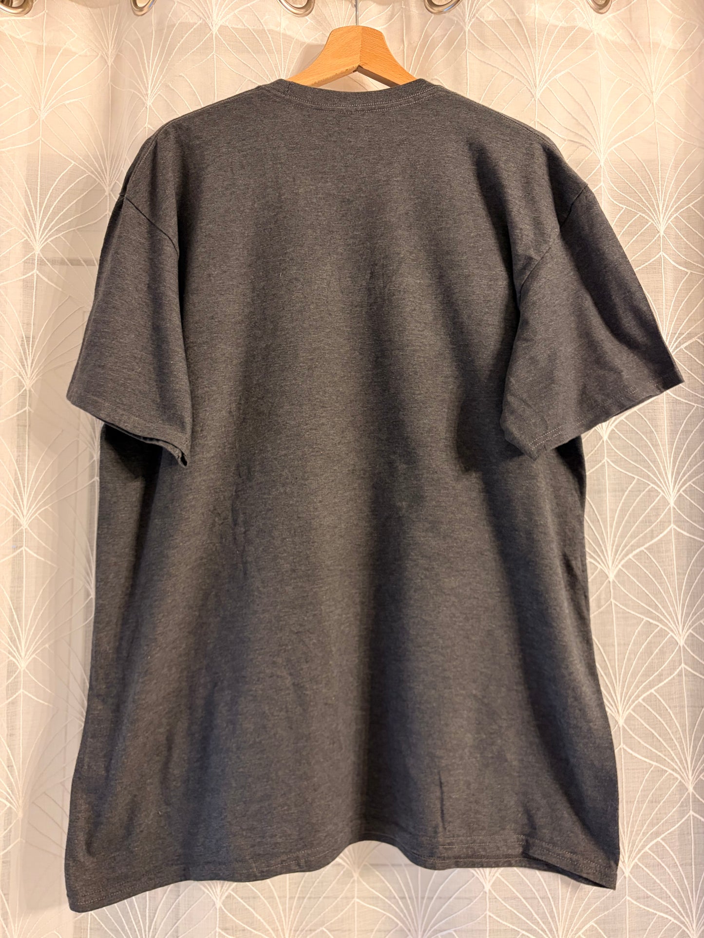 T-shirt Walt Disney World Florida Rétro Mickey & Friends Château Arc-en-Ciel Gris Anthracite – Mixte – Taille XL