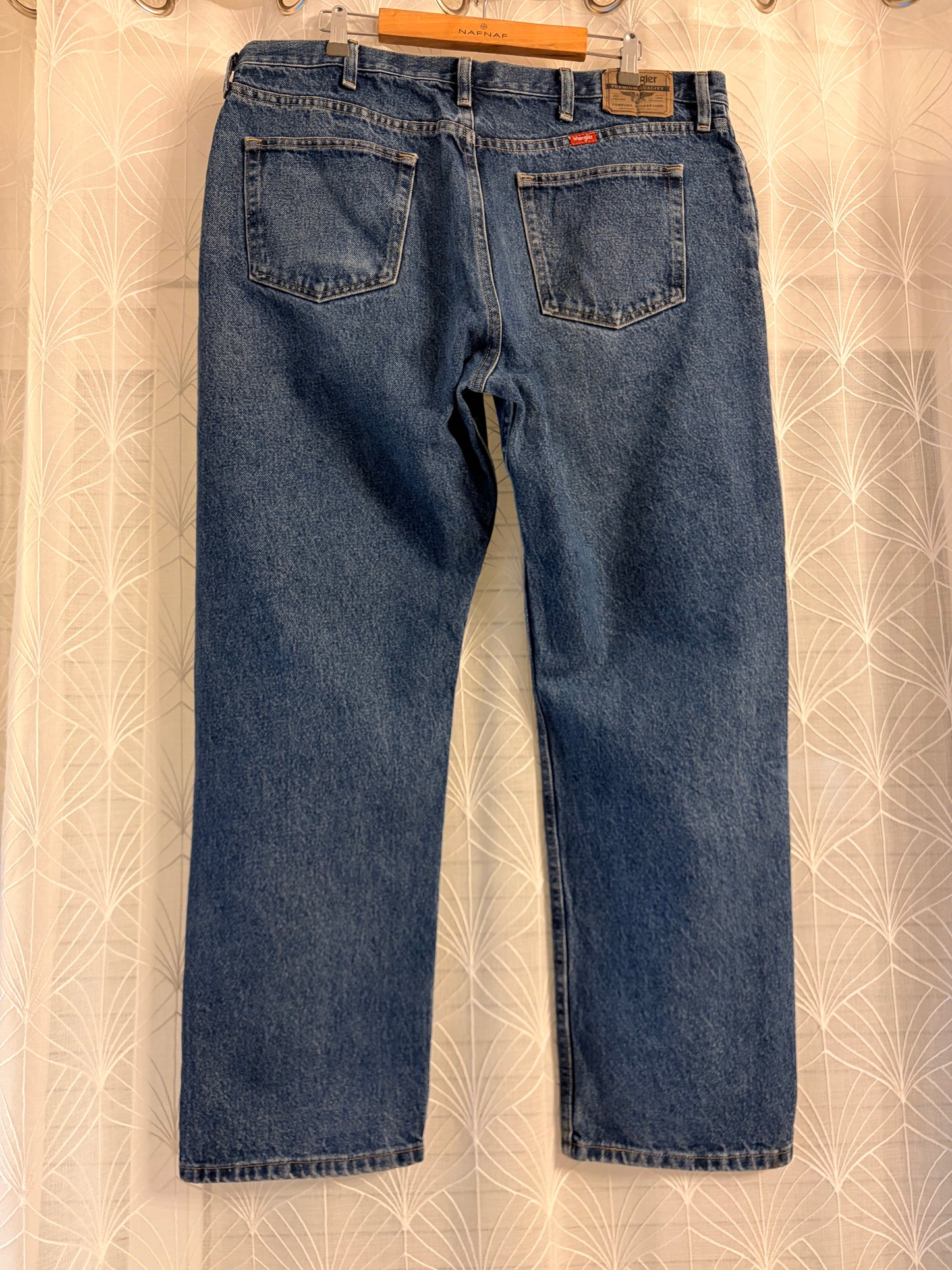 Jean Wrangler Premium Quality Regular Fit Bleu Moyen Délavé 100% Coton W40/L30 (FR 48-50) – Homme Grande Taille – Très Bon état