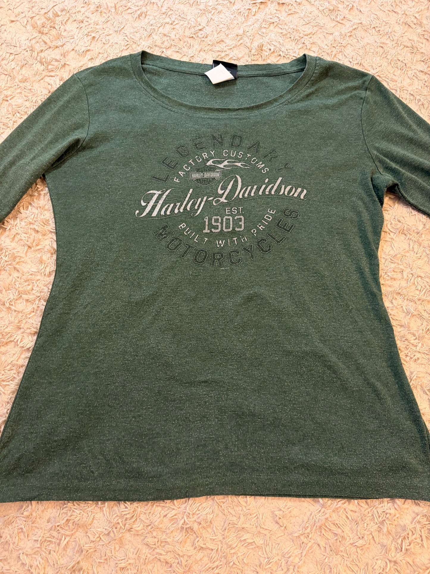 T-shirt Manches Longues Harley-Davidson Legendary Factory Customs Vert Kaki Chiné Passe-Pouces Effet Distressed – Femme – Taille L