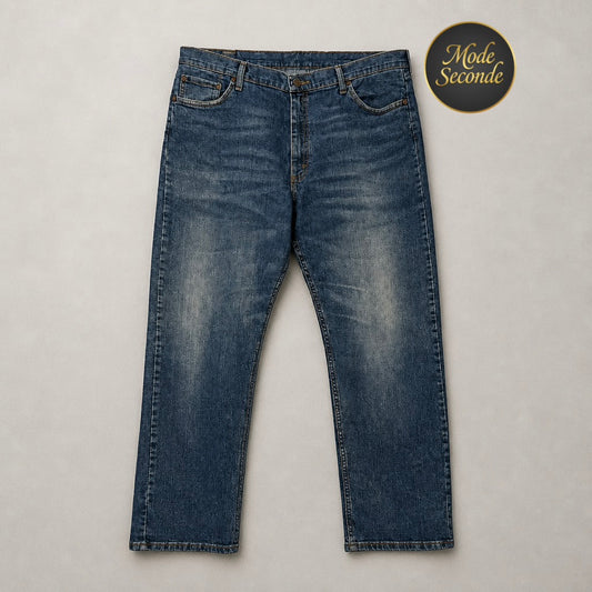 Jean Wrangler Premium Quality Comfort Guaranteed bleu moyen délavage naturel 86% coton 12% polyester 2% élasthanne Regular Straight Made in Mexico W40/L30 – Homme – Taille 50 | Mode Seconde
