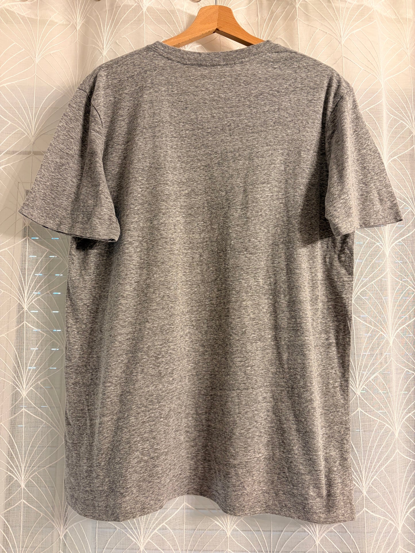 T-shirt Disney Mickey Mouse Gris Chiné Style Croquis – Taille L | Seconde Main