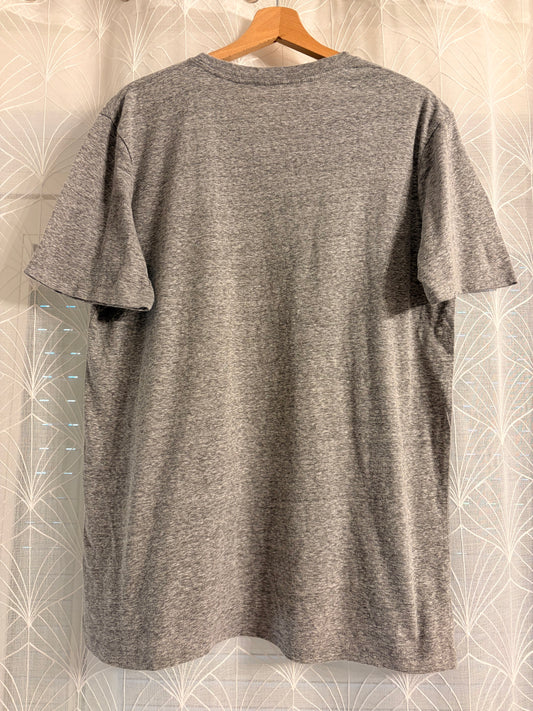 T-shirt Disney Mickey Mouse Gris Chiné Style Croquis – Taille L | Seconde Main