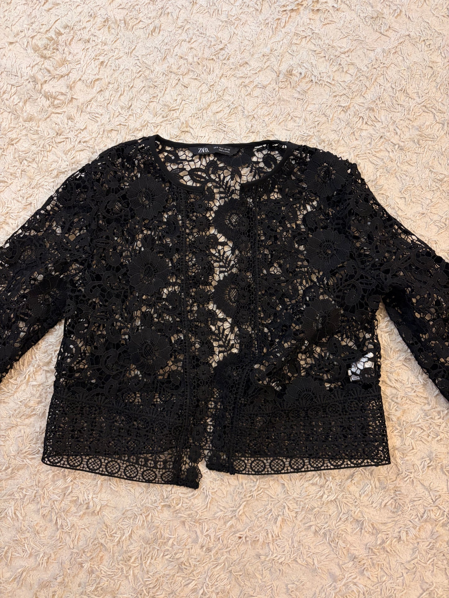 Boléro Zara Noir Dentelle Guipure Florale Manches 3/4 Veste Courte Cérémonie – Femme – Taille S