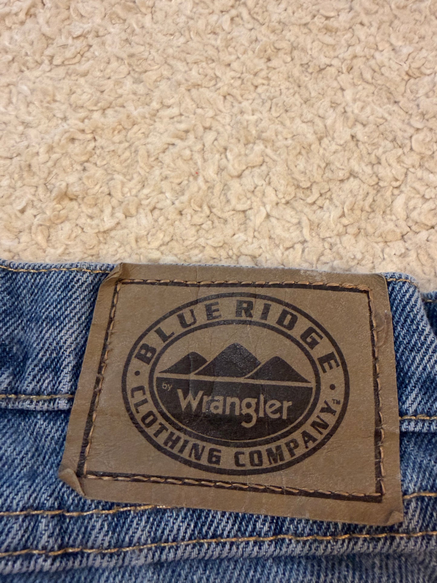 Jean Wrangler Blue Ridge Bleu Clair Straight Fit 100% Coton – Taille W42 L32 | Seconde Main