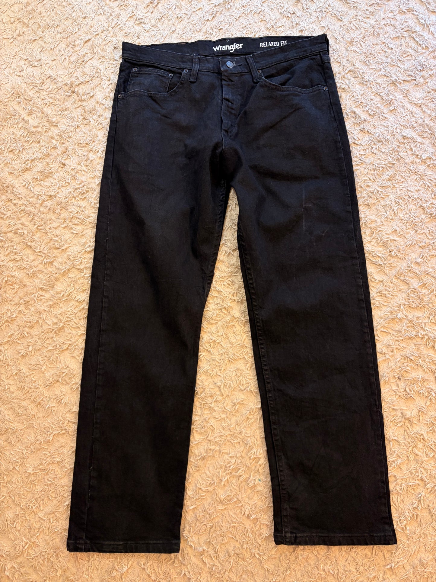 Jean Wrangler Relaxed Fit Noir Intense 99% Coton 1% Élasthanne Coupe Décontractée W34/L30 – Homme