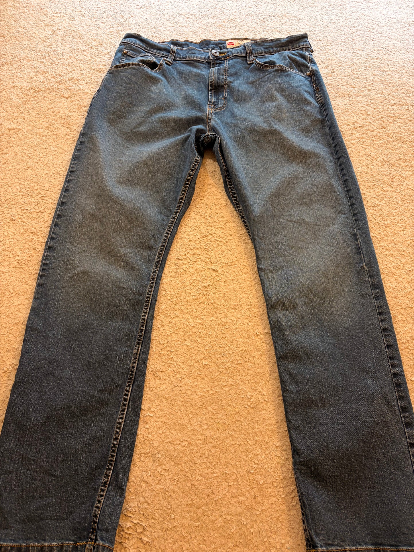 Jean Wrangler Athletic Fit Stretch Bleu Délavé – W36 L30 (FR 46)