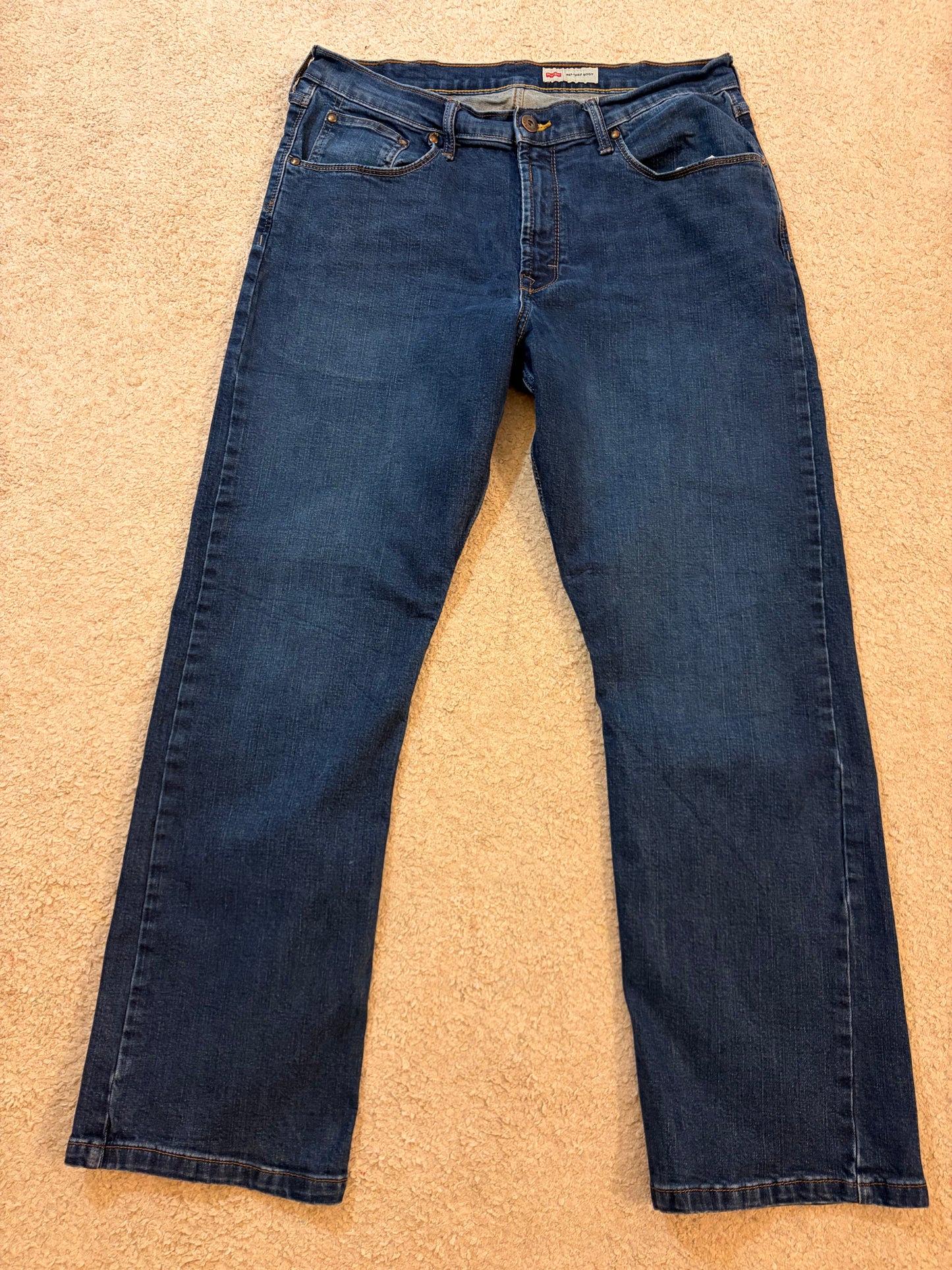 Jean Wrangler Relaxed Bootcut Bleu Stretch Coton/Élasthanne – Taille W34 | Seconde Main