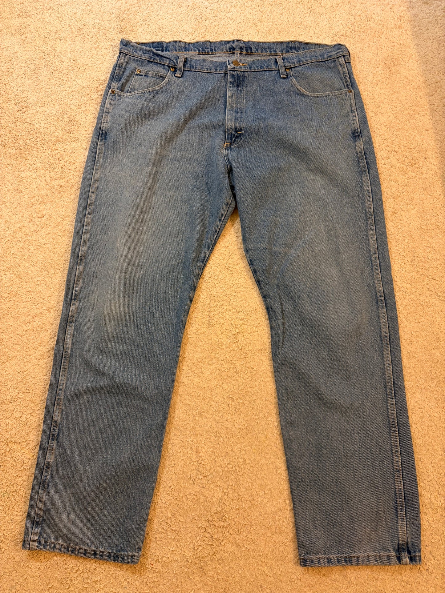 Jean Wrangler Blue Ridge Bleu Clair Straight Fit 100% Coton – Taille W42 L32 | Seconde Main