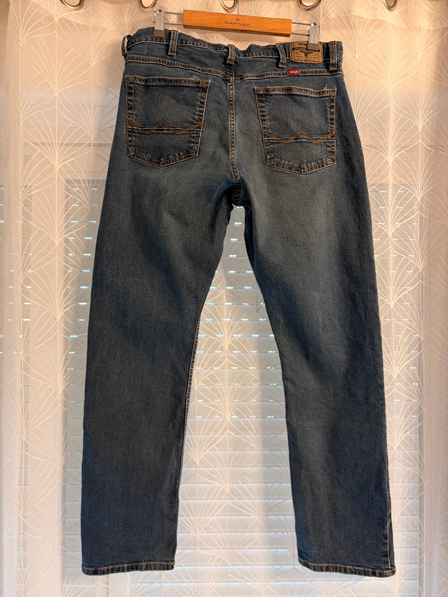 Jean Wrangler Athletic Fit Stretch Bleu Délavé – W36 L30 (FR 46)
