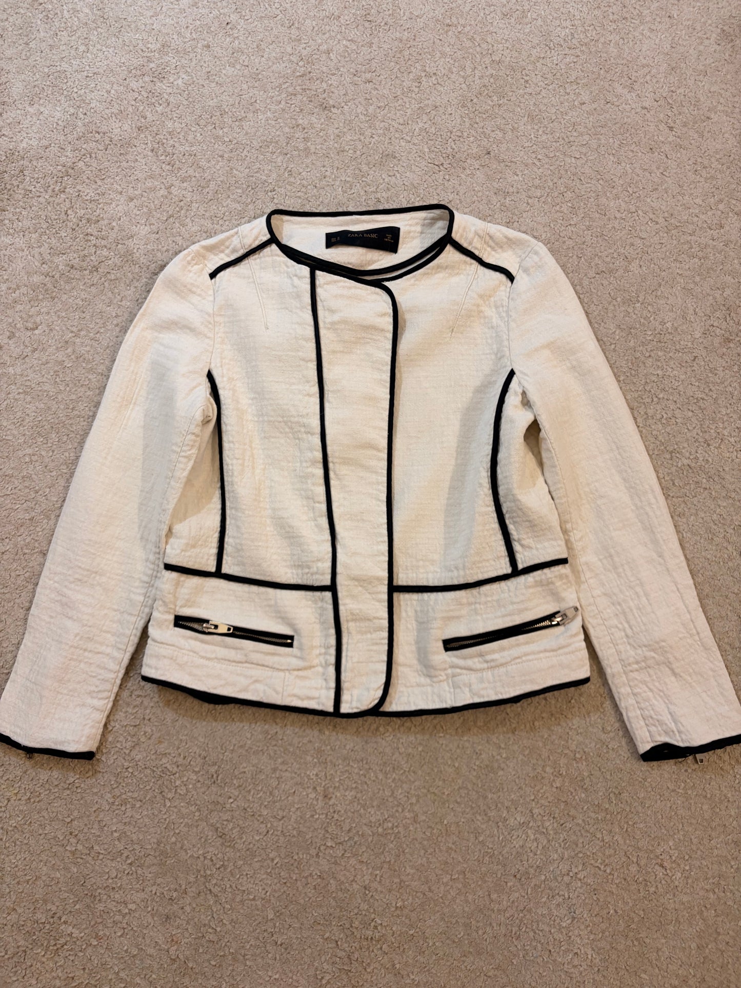 Veste Courte Zara Basic Écru Liserés Noirs Coton Texturé – Taille M Femme | Seconde Main