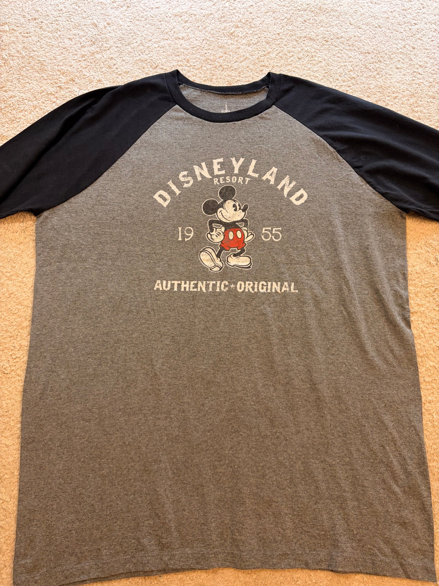 T-shirt Raglan Baseball Disneyland Resort 1955 Mickey – Gris/Noir – Taille L