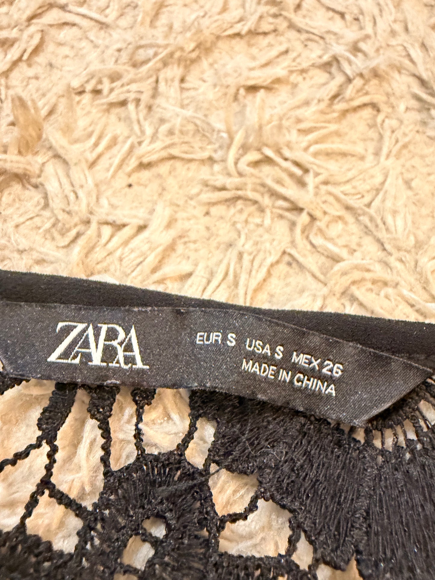Boléro Zara Noir Dentelle Guipure Florale Manches 3/4 Veste Courte Cérémonie – Femme – Taille S