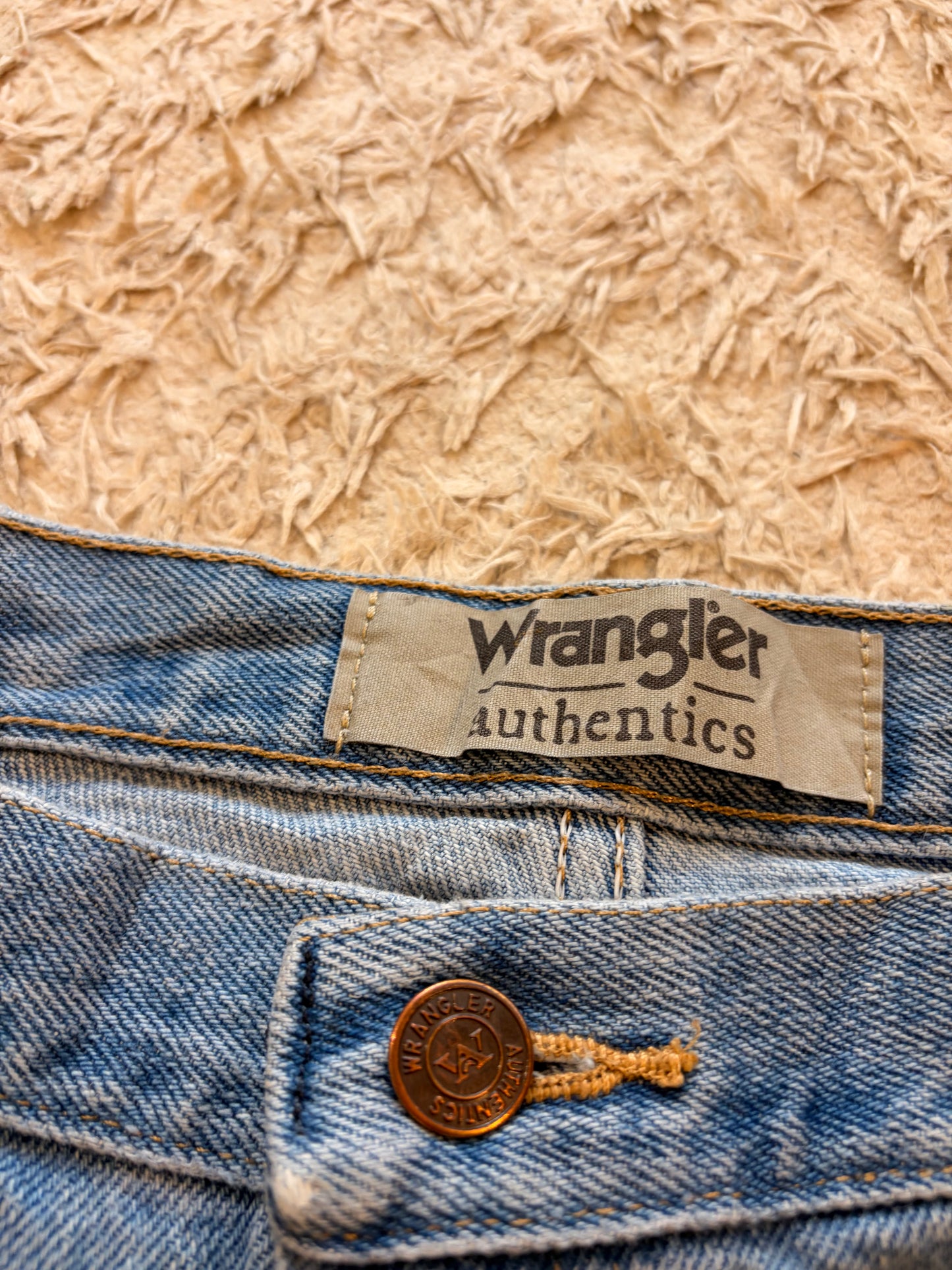 Jean Wrangler Authentics Droit Bleu Clair Délavé Vintage 100% Coton – Homme – Taille W36/L30