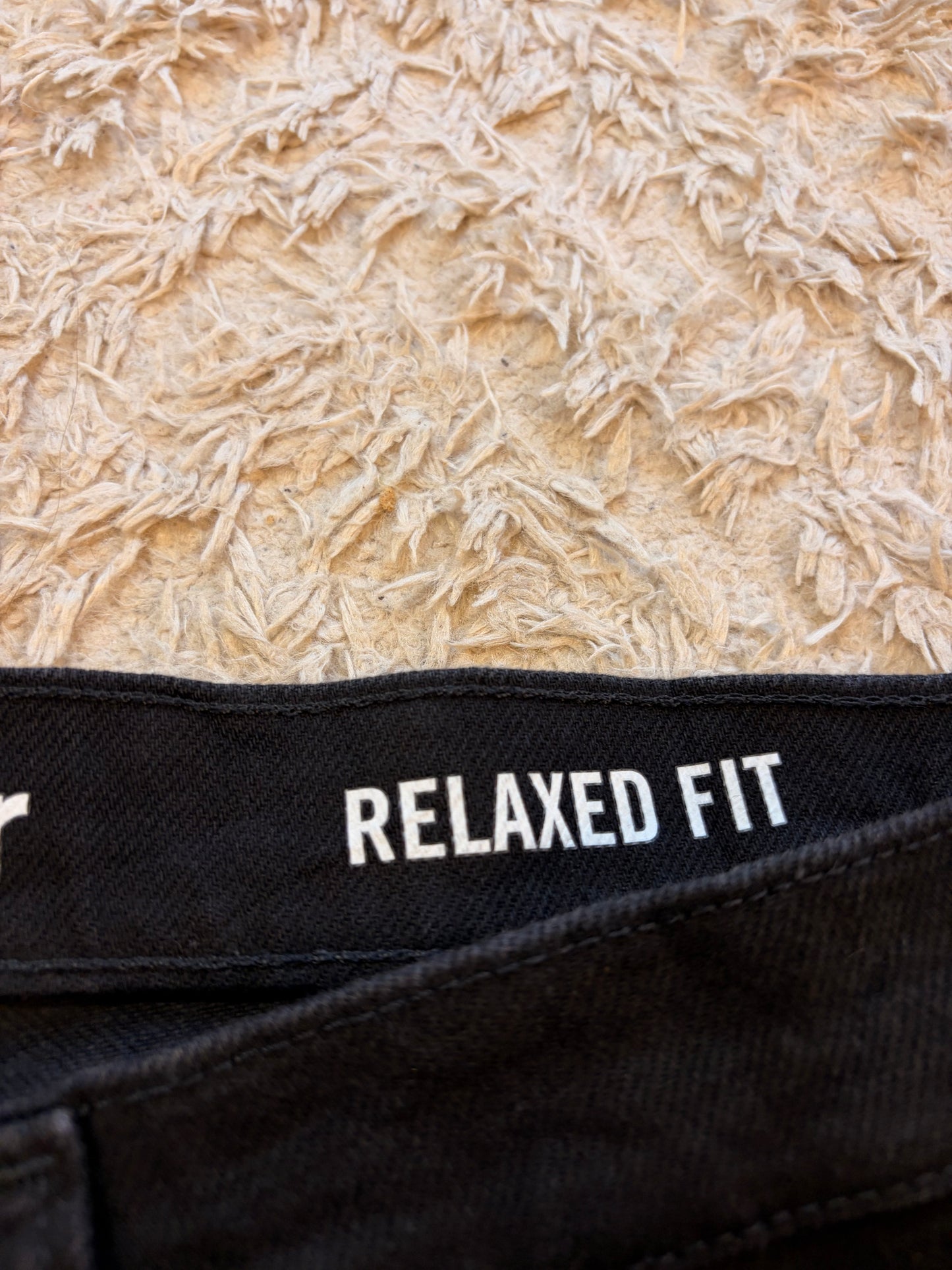 Jean Wrangler Relaxed Fit Noir Intense 99% Coton 1% Élasthanne Coupe Décontractée W34/L30 – Homme