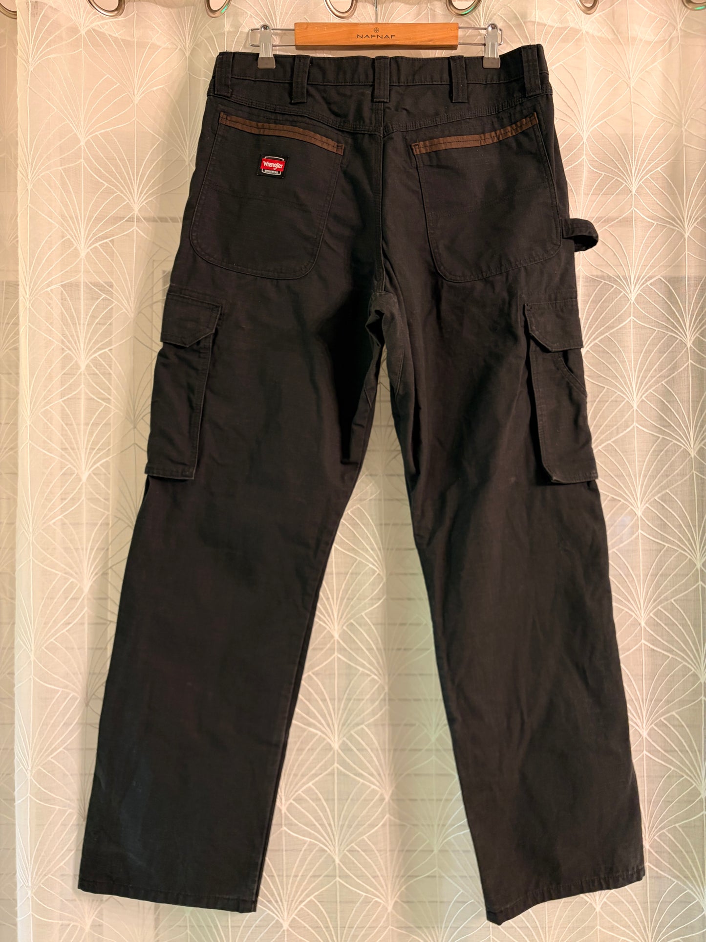 Pantalon Cargo Wrangler RIGGS Workwear 100% Coton Ripstop Noir W34/L32 (FR 44) – Homme – Très Bon état
