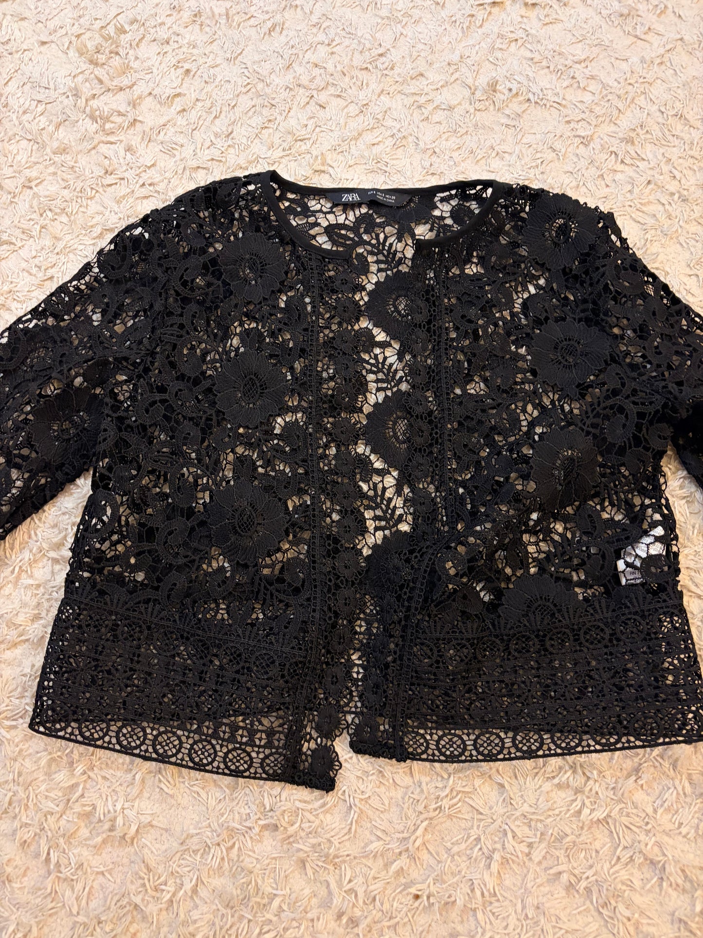 Boléro Zara Noir Dentelle Guipure Florale Manches 3/4 Veste Courte Cérémonie – Femme – Taille S