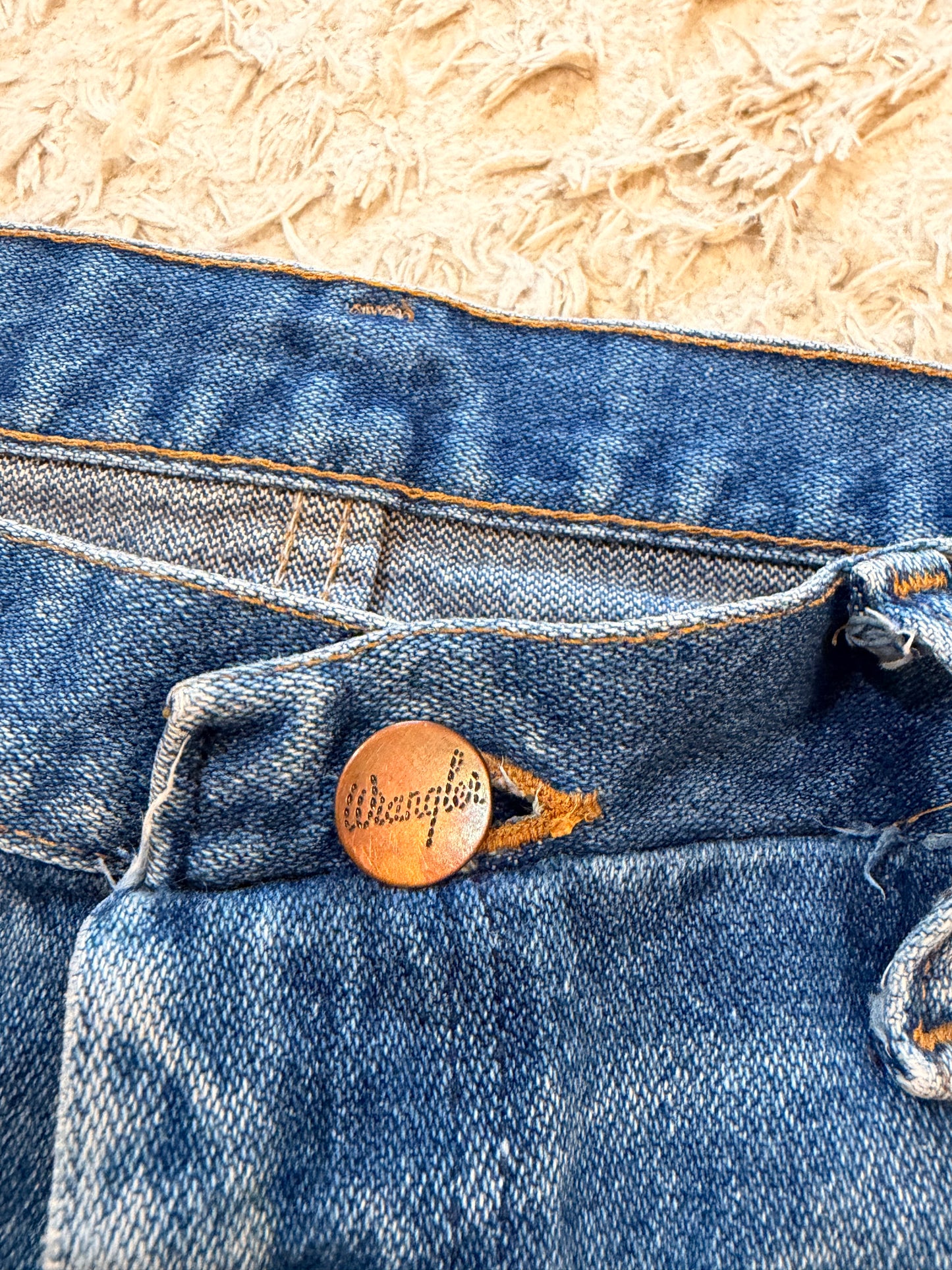 Jean Wrangler 946DEN Regular Fit Bleu Stonewash Light Blue 100% Coton Denim Lourd Patine Vintage W38/L30 – Homme