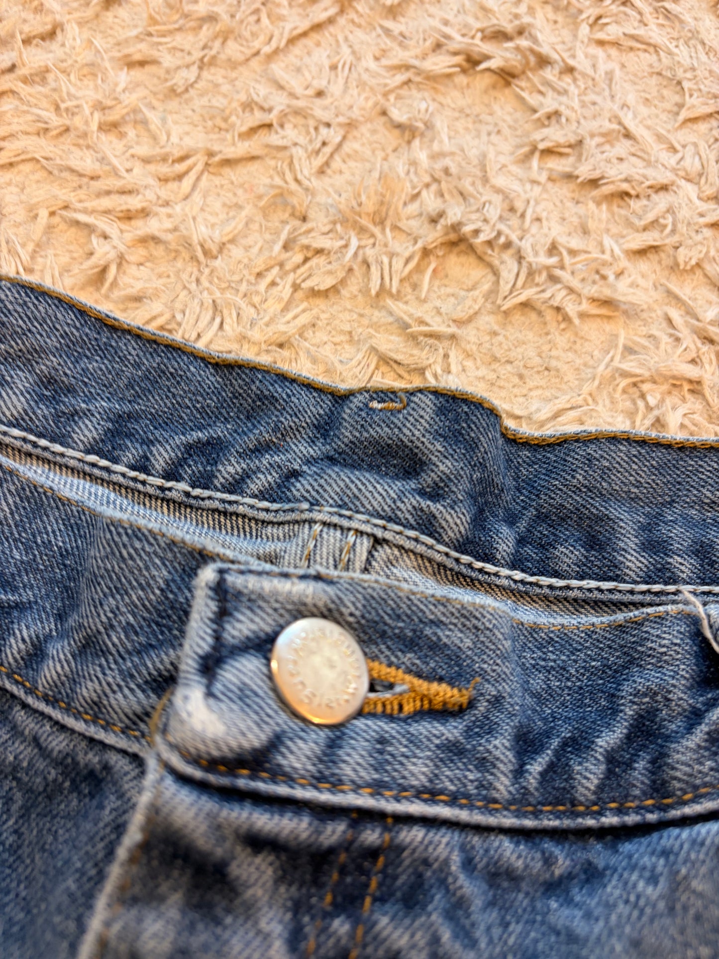 Jean Wrangler Authentic Relaxed Fit Bleu Moyen Délavé 100% Coton W38/L30 – Homme – Taille 48