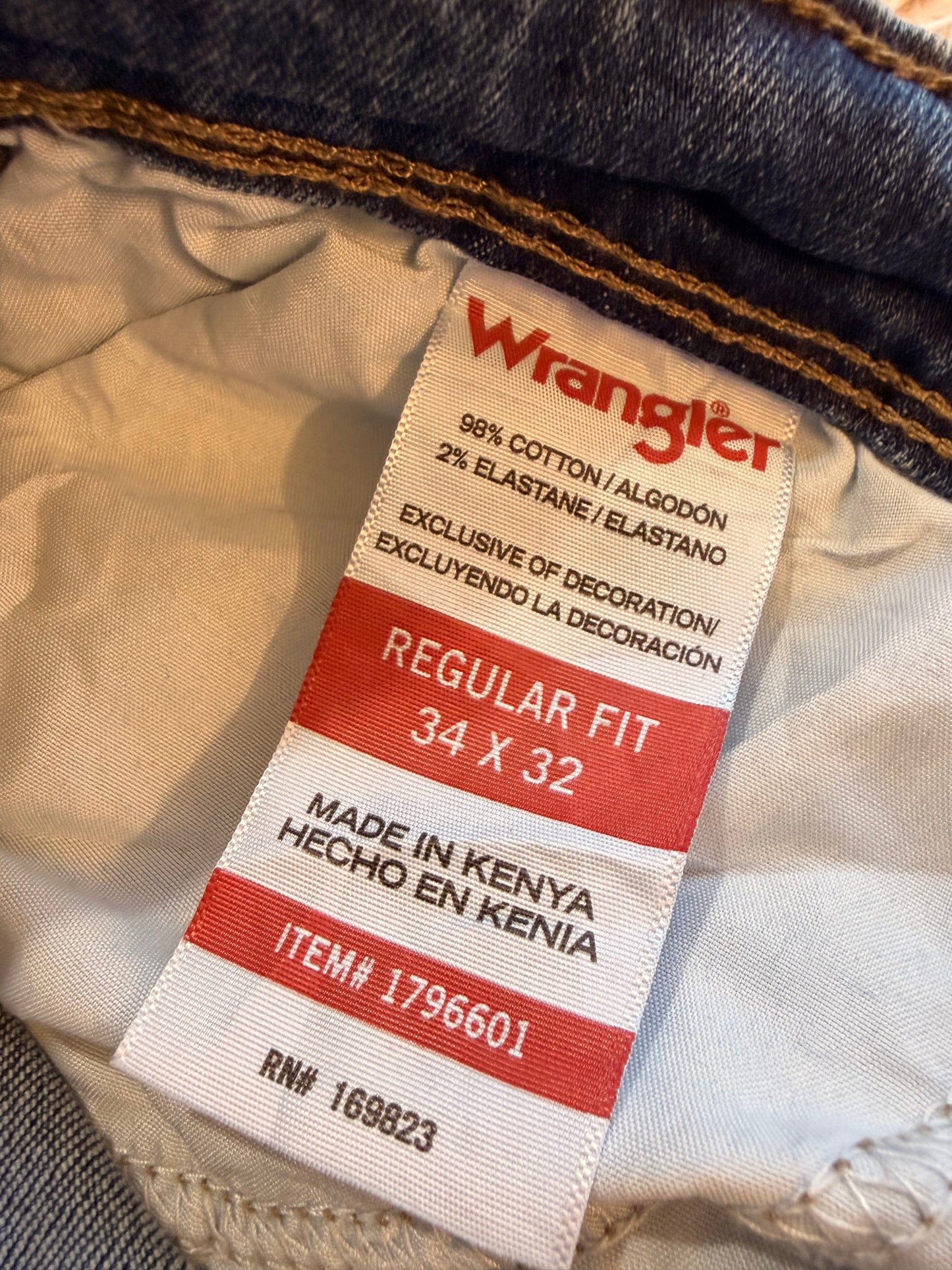 Jean Wrangler Regular Fit Bleu Moyen Délavage Naturel 98% Coton 2% Élasthanne Stretch W34/L32 – Homme – Taille 44