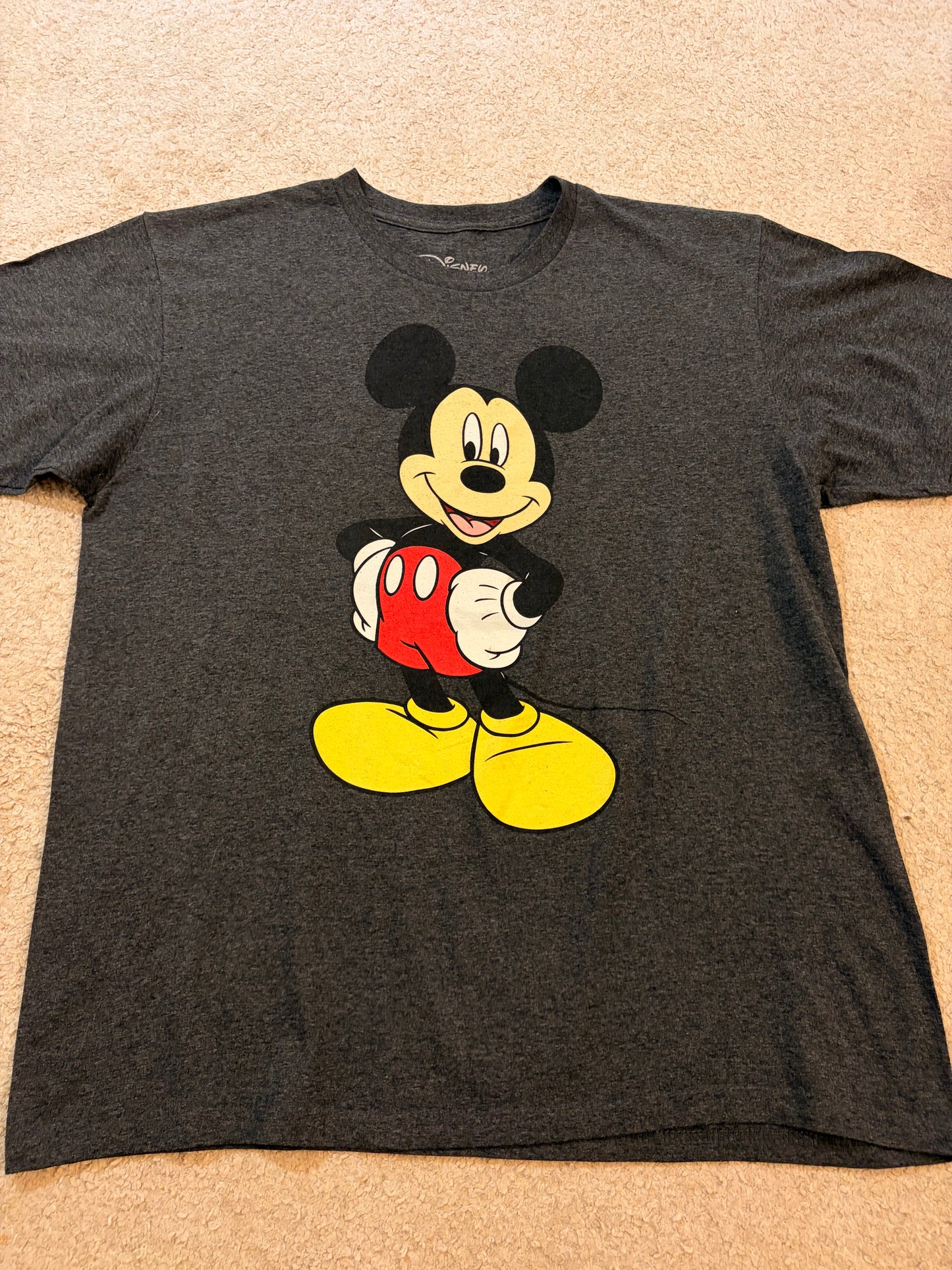 T-shirt Disney Mickey Mouse Gris Anthracite – Taille L | Seconde Main
