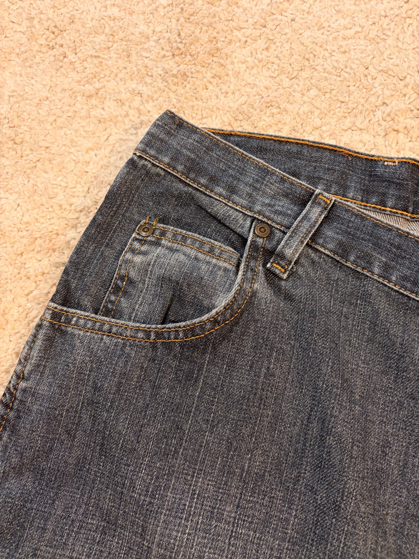 Jean Wrangler Rugged Wear Bleu Brut Straight Fit 100% Coton – Taille W42 L34 | Seconde Main