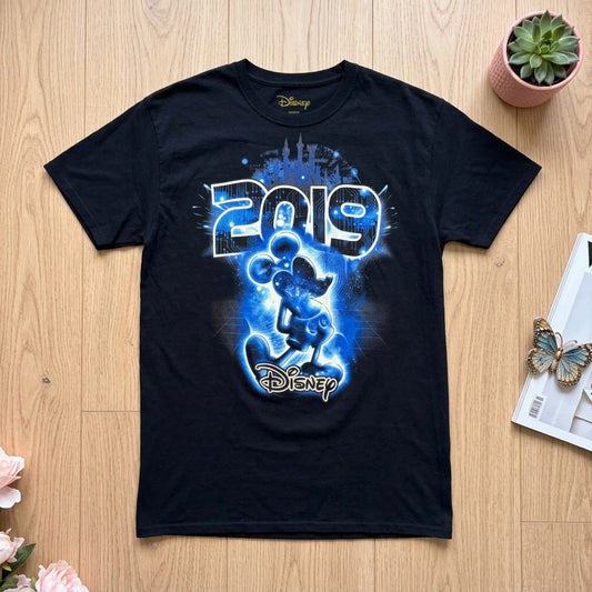 T-shirt Disney Parks Mickey 2019 Cyber Spatial Noir – Taille M | Seconde Main