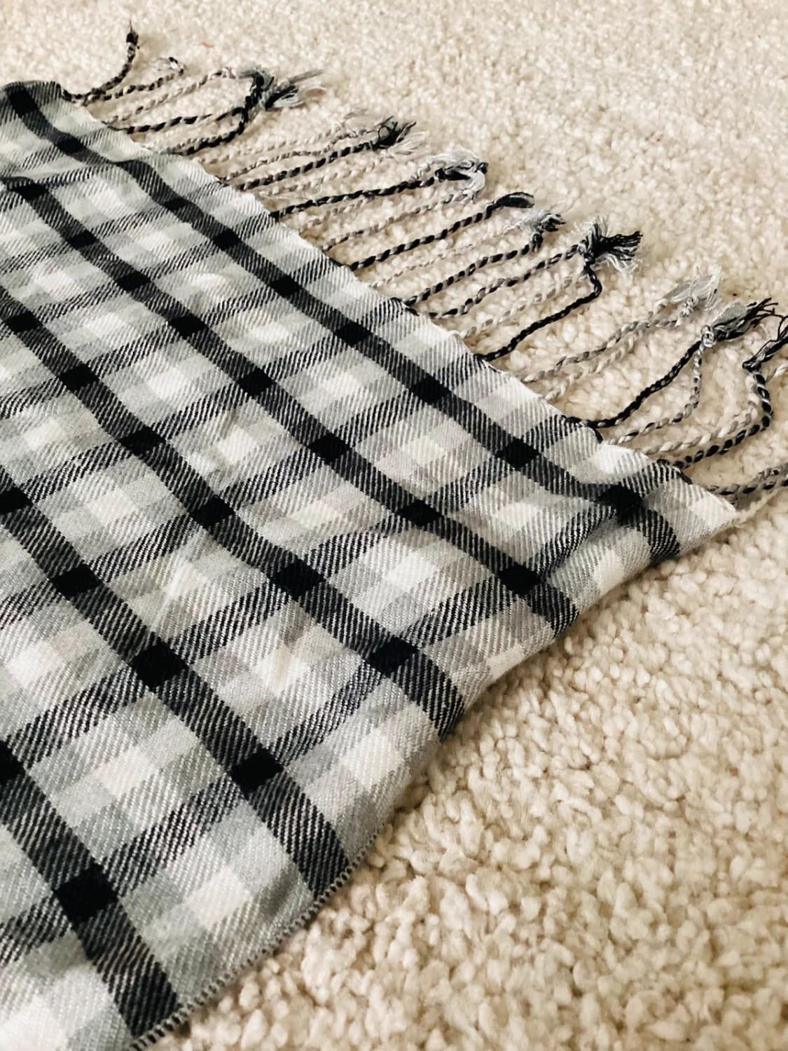 Écharpe Coveri Collection - Élégance en Viscose 🖤