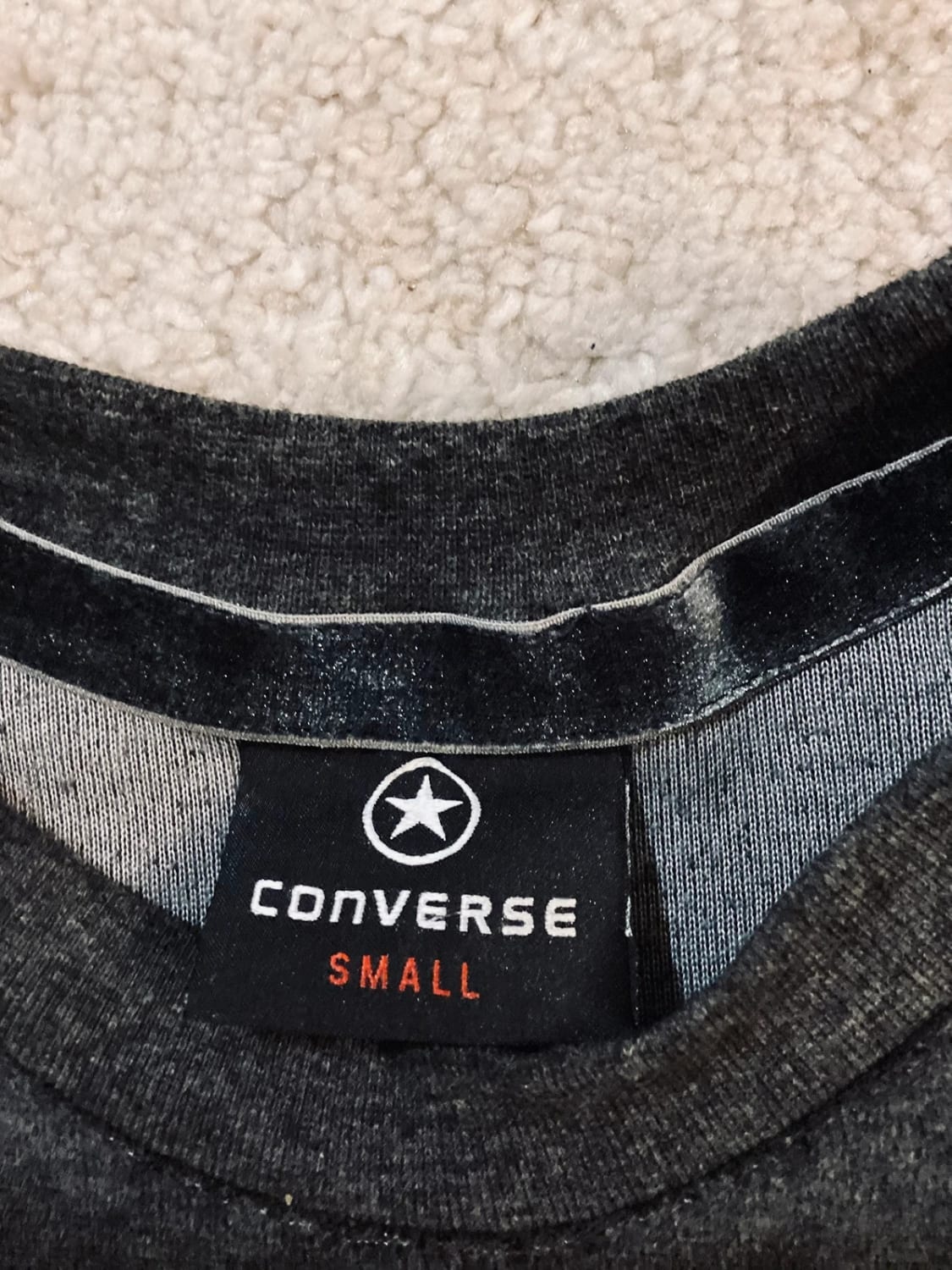 Pull Converse S en Très Bon État 🖤