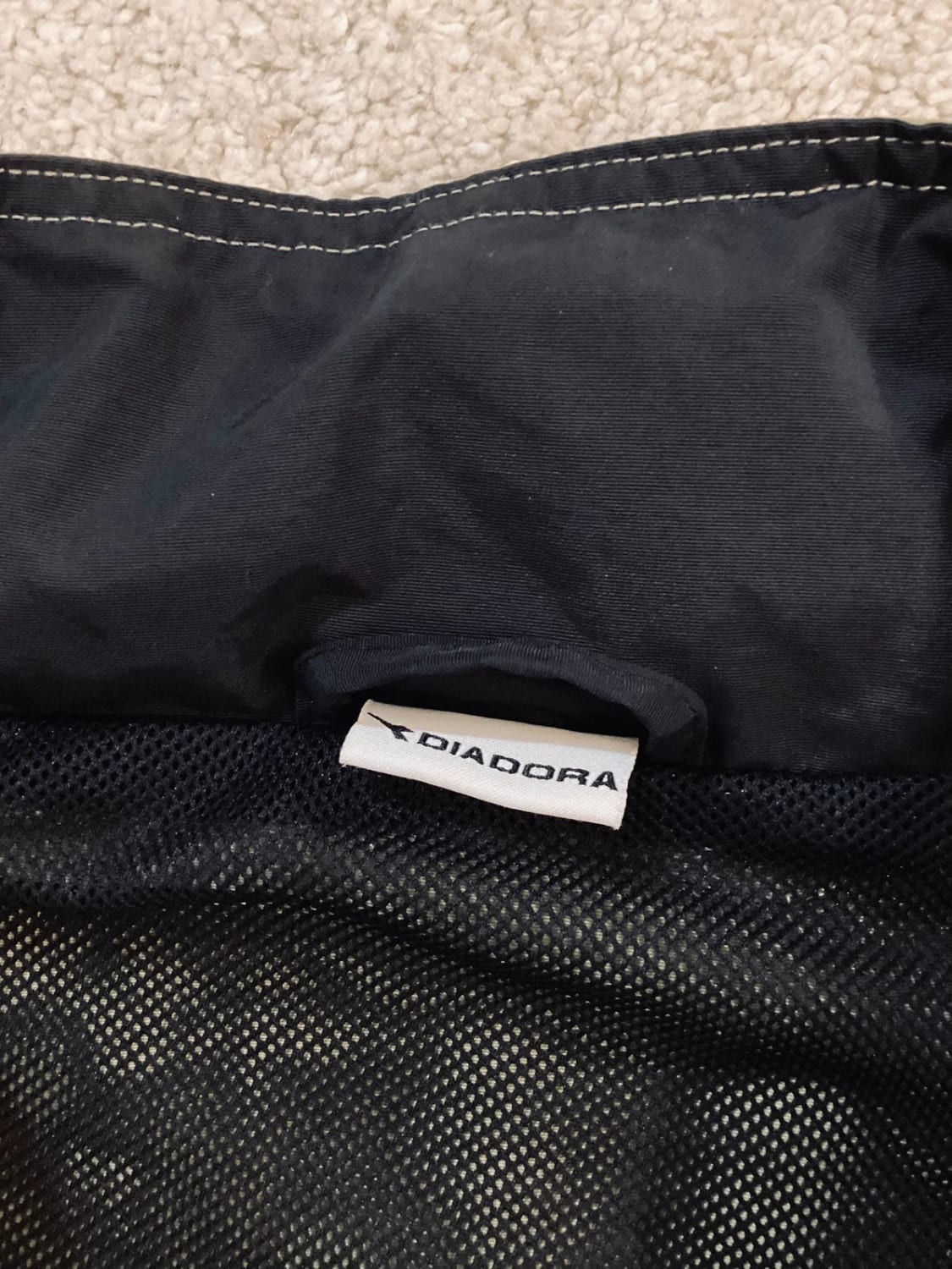Veste Diadora XL en Très Bon État 🍃