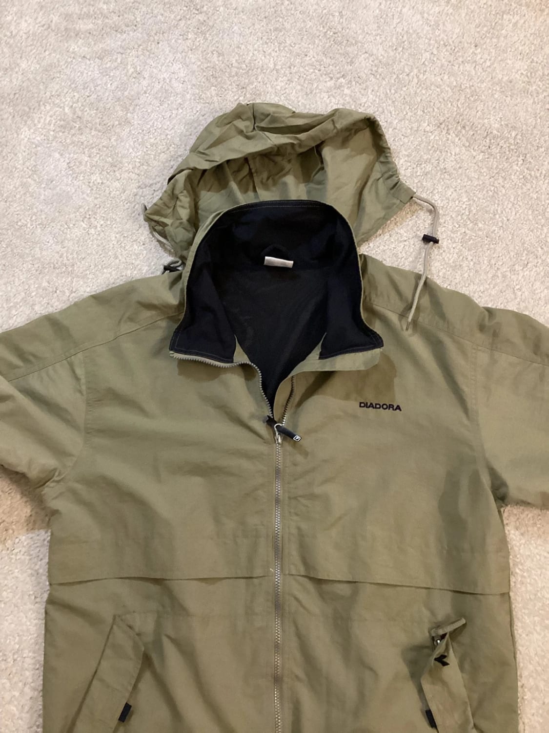 Imperméable Diadora L en Très Bon État 🍃