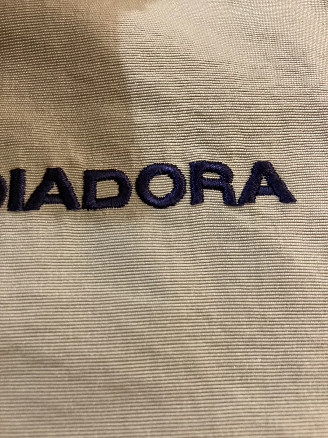 Imperméable Diadora L en Très Bon État 🍃