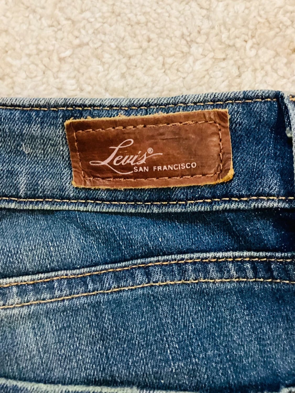 Jeans Levi’s W28L30 en Très Bon État 👖