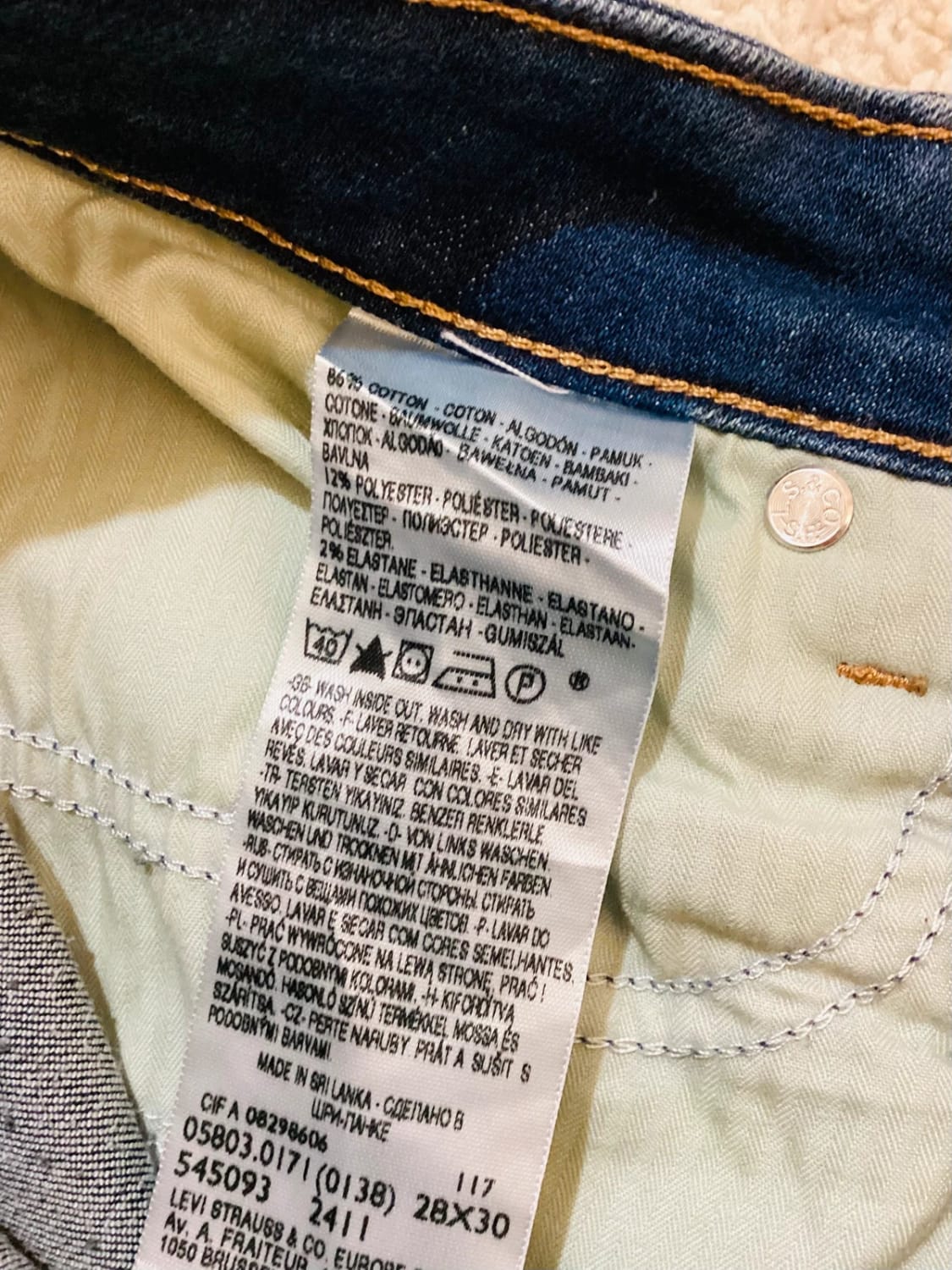 Jeans Levi’s W28L30 en Très Bon État 👖