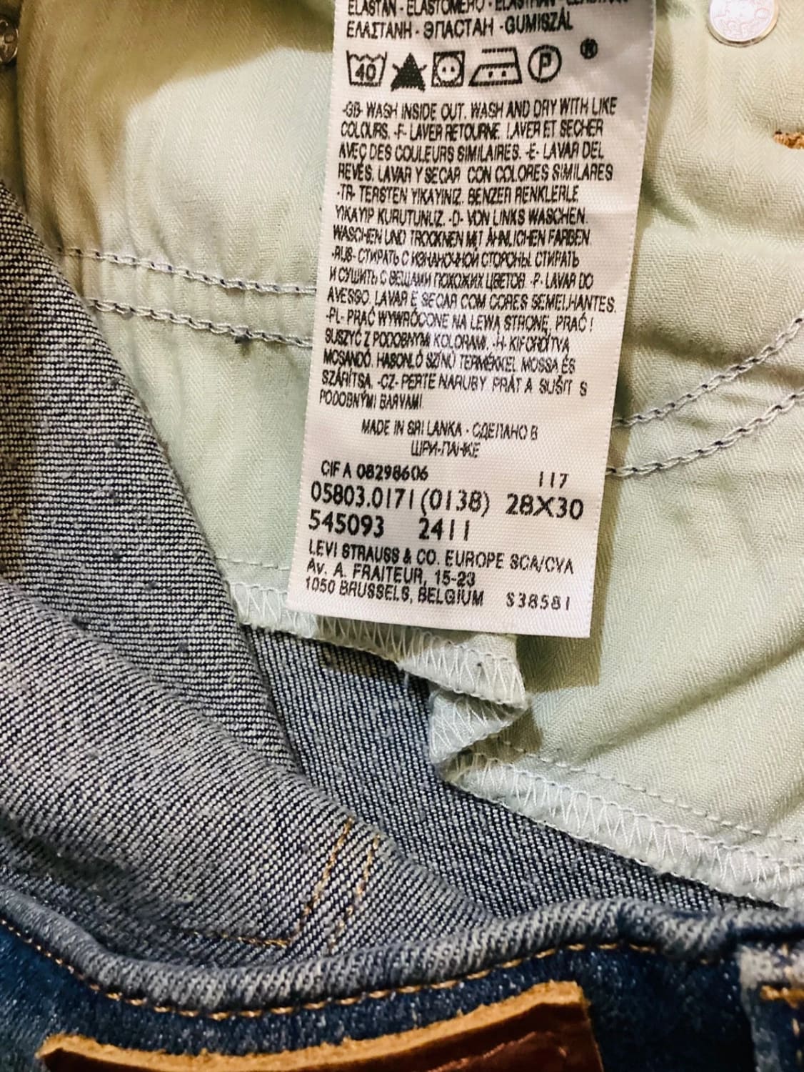 Jeans Levi’s W28L30 en Très Bon État 👖