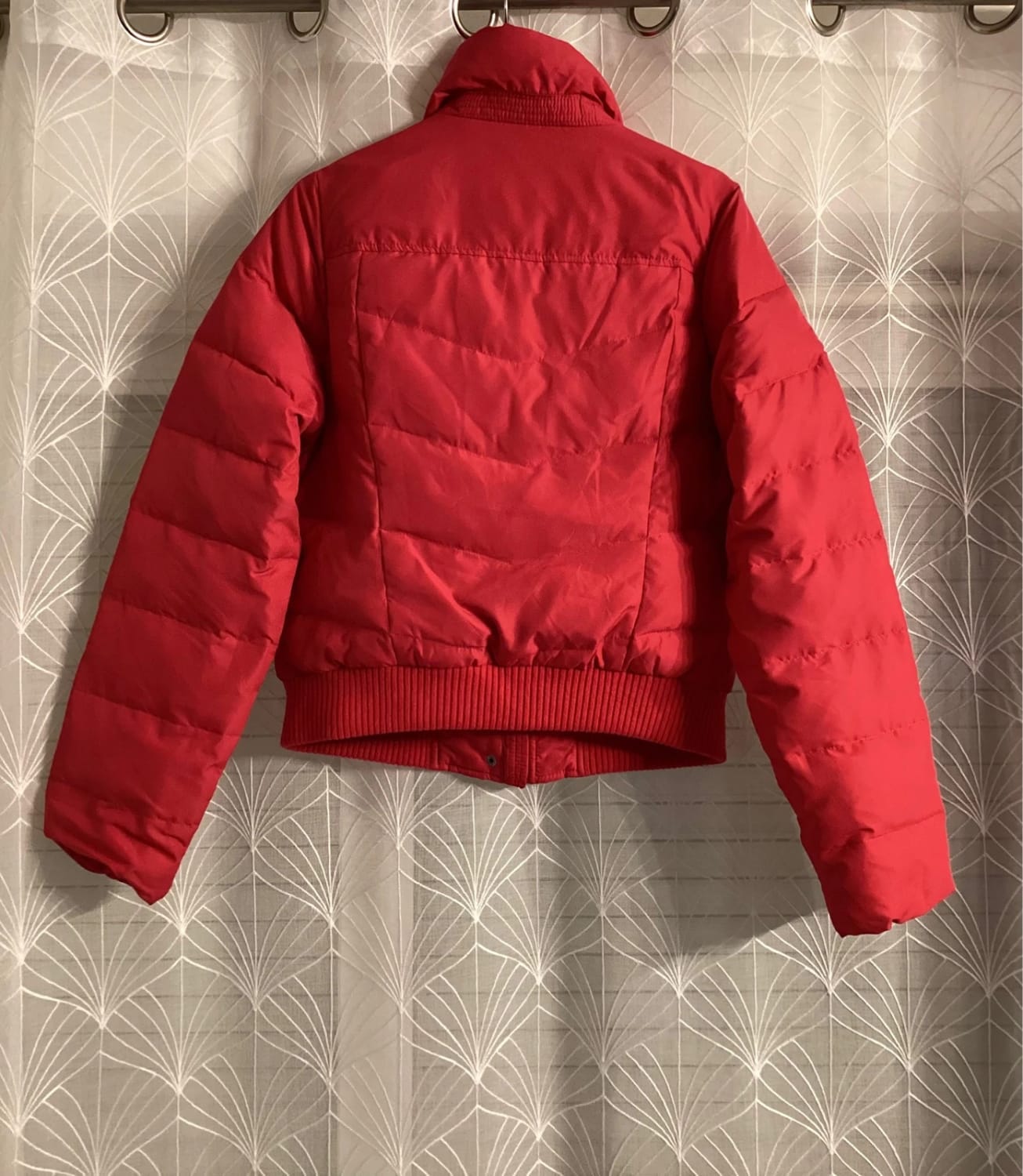 Doudoune Hollister L en Très Bon État 🌸