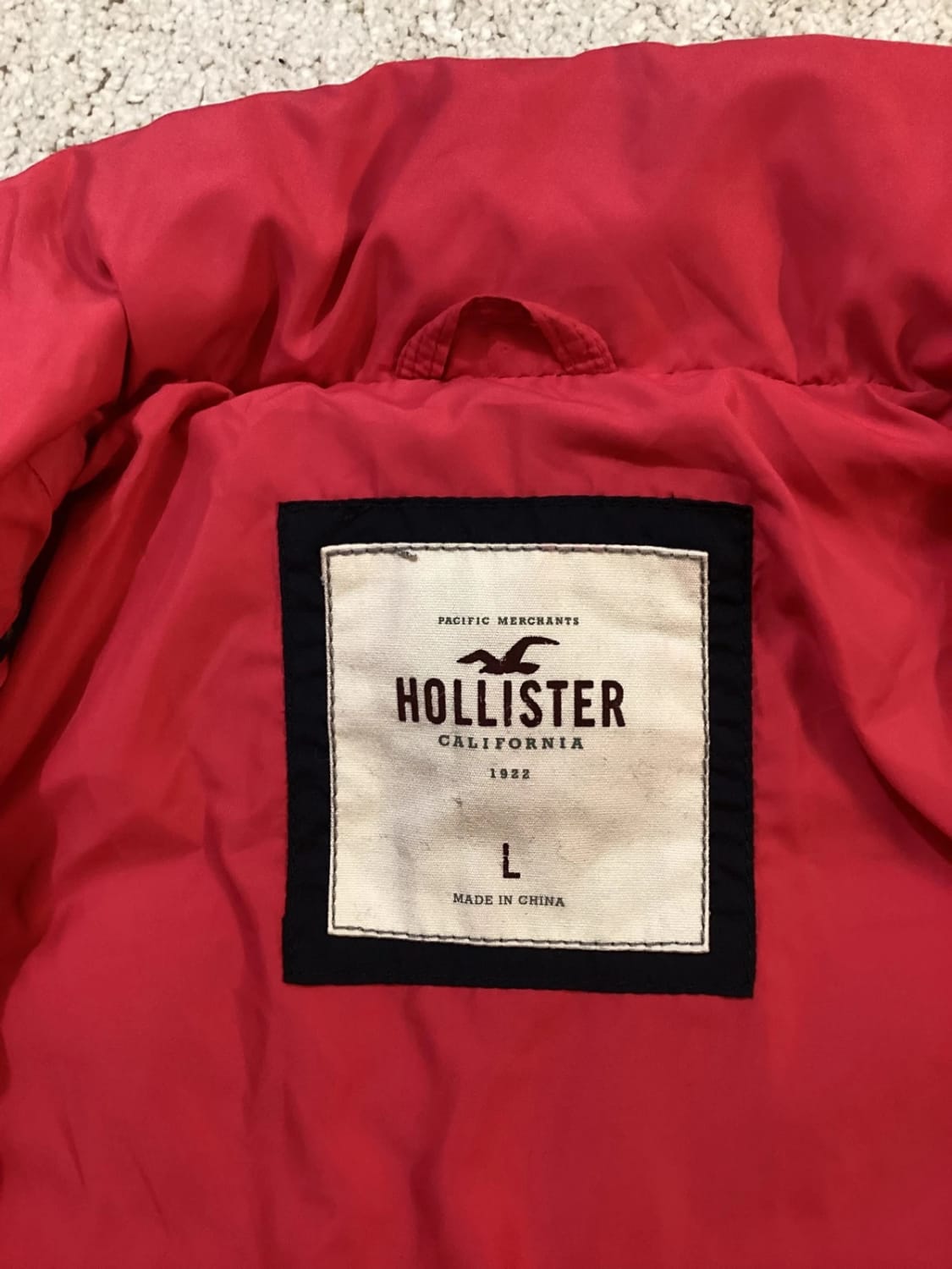 Doudoune Hollister L en Très Bon État 🌸