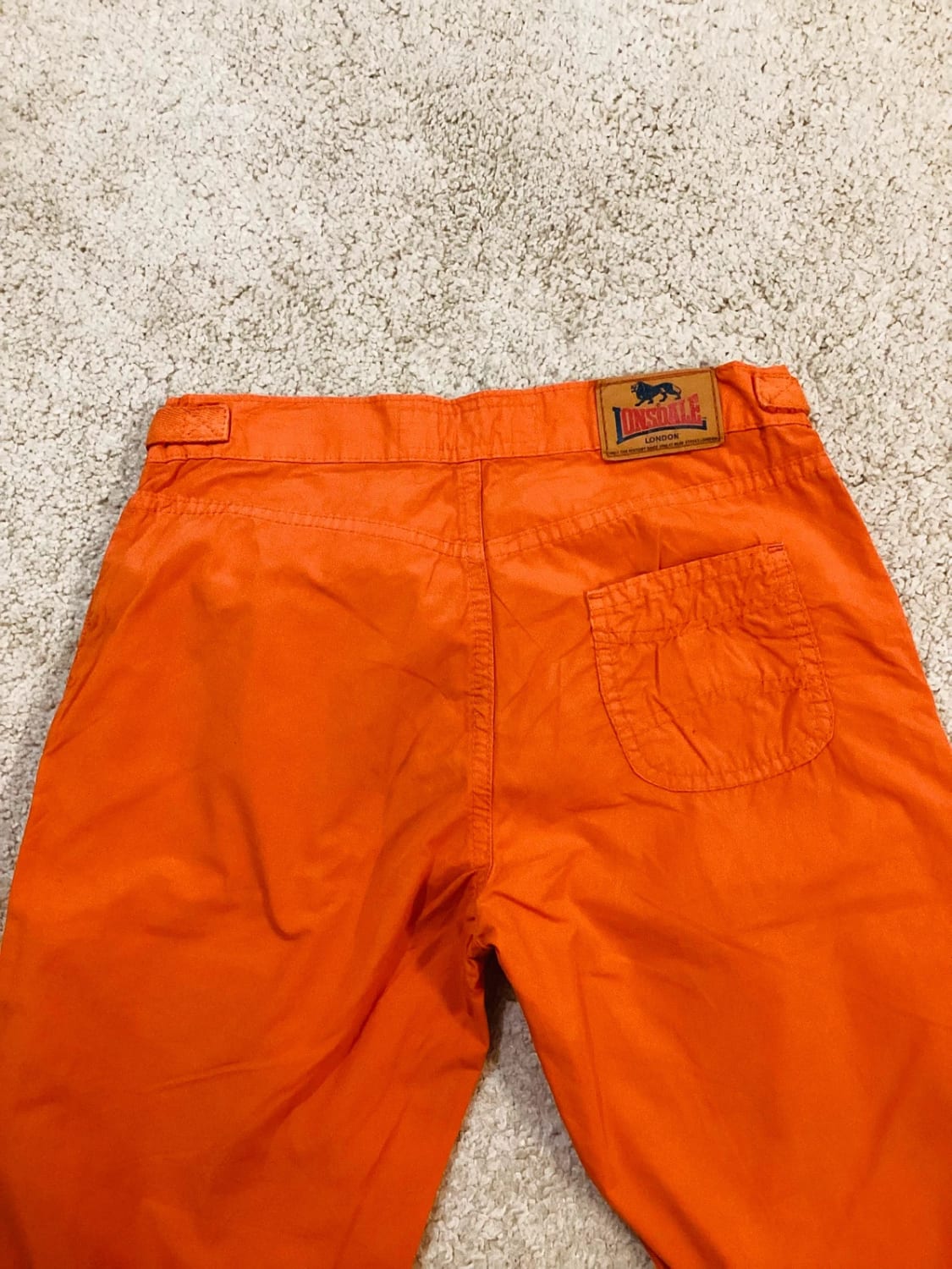 Pantalon court Lonsdale 12A en Très Bon État 👖