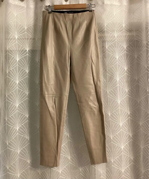 Pantalon Zara M en Très Bon État 🌞
