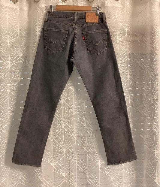 Jeans Levi’s W28L88 cm en Très Bon État 🌿
