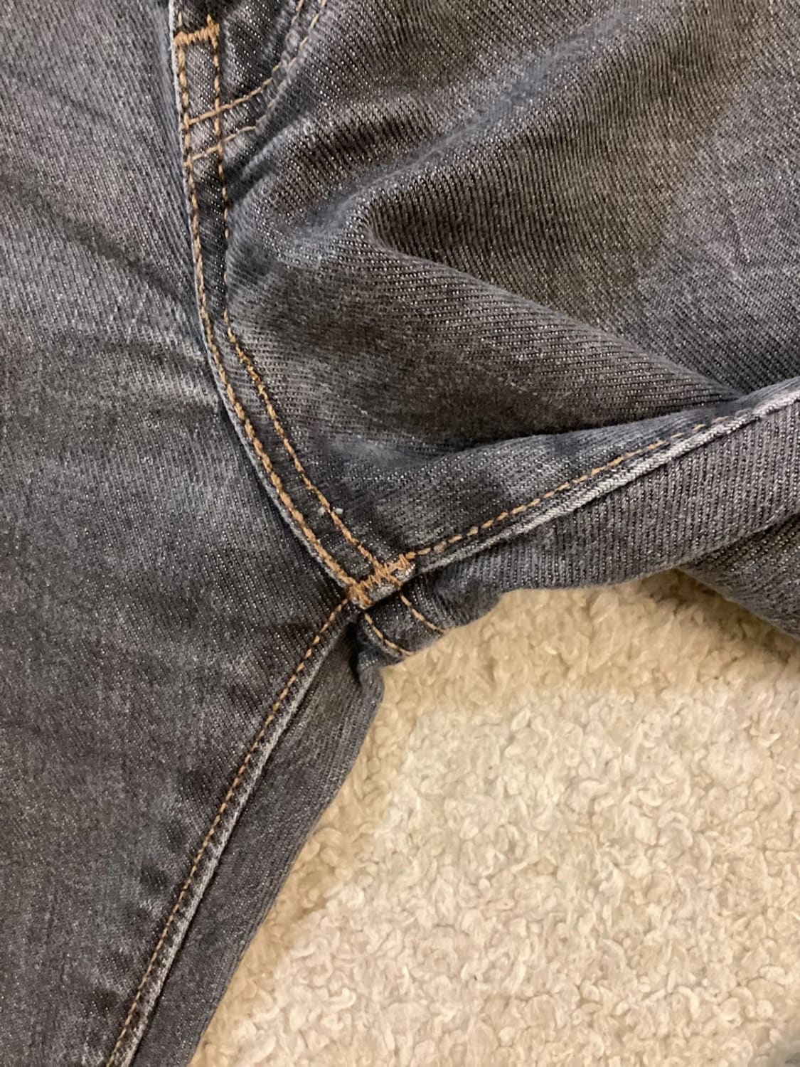 Jeans Levi’s W28L88 cm en Très Bon État 🌿