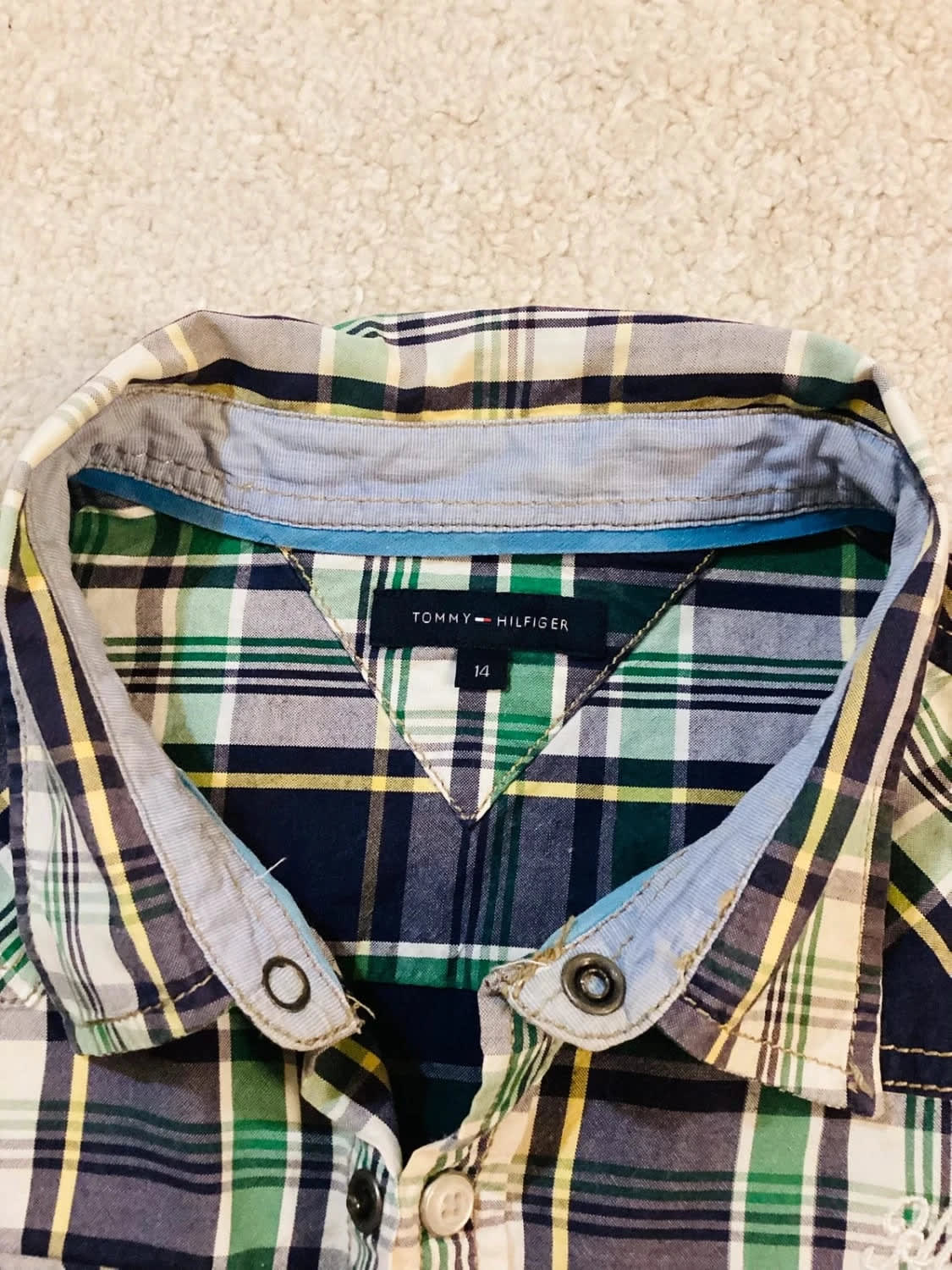 Camisa Tommy Hilfiger 14 en Muy Buen Estado 💚