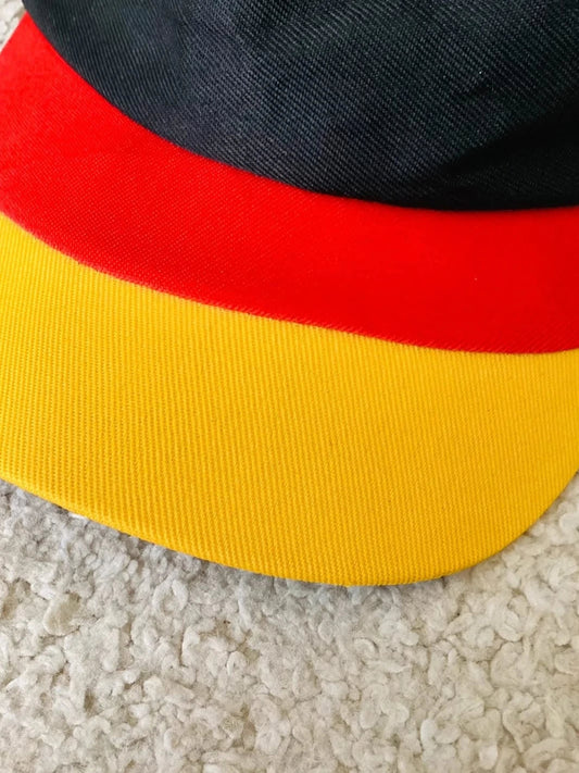 Visière Unisexe Noir/Rouge/Jaune
