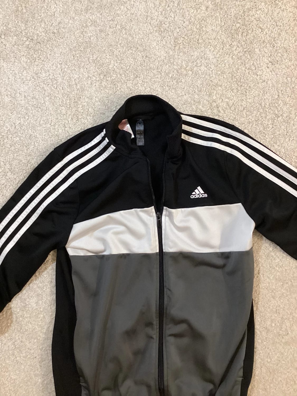 Veste Adidas - 13A - Très Bon État Fille