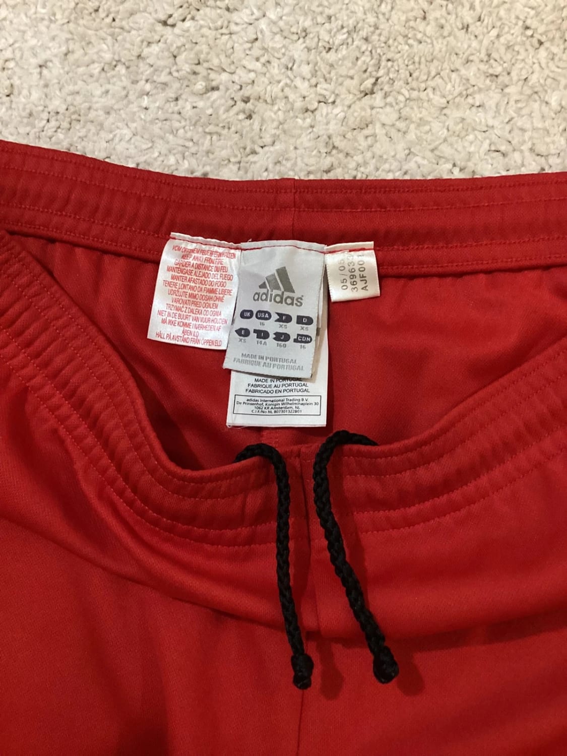 Short Adidas - 14A - Très Bon État Fille